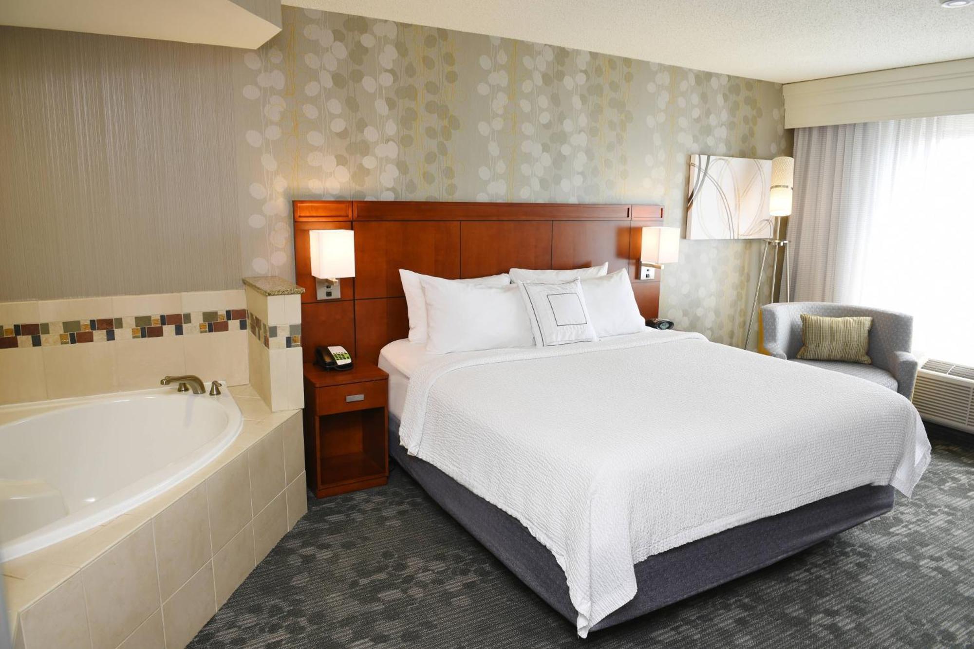 Courtyard By Marriott סו פולס מראה חיצוני תמונה